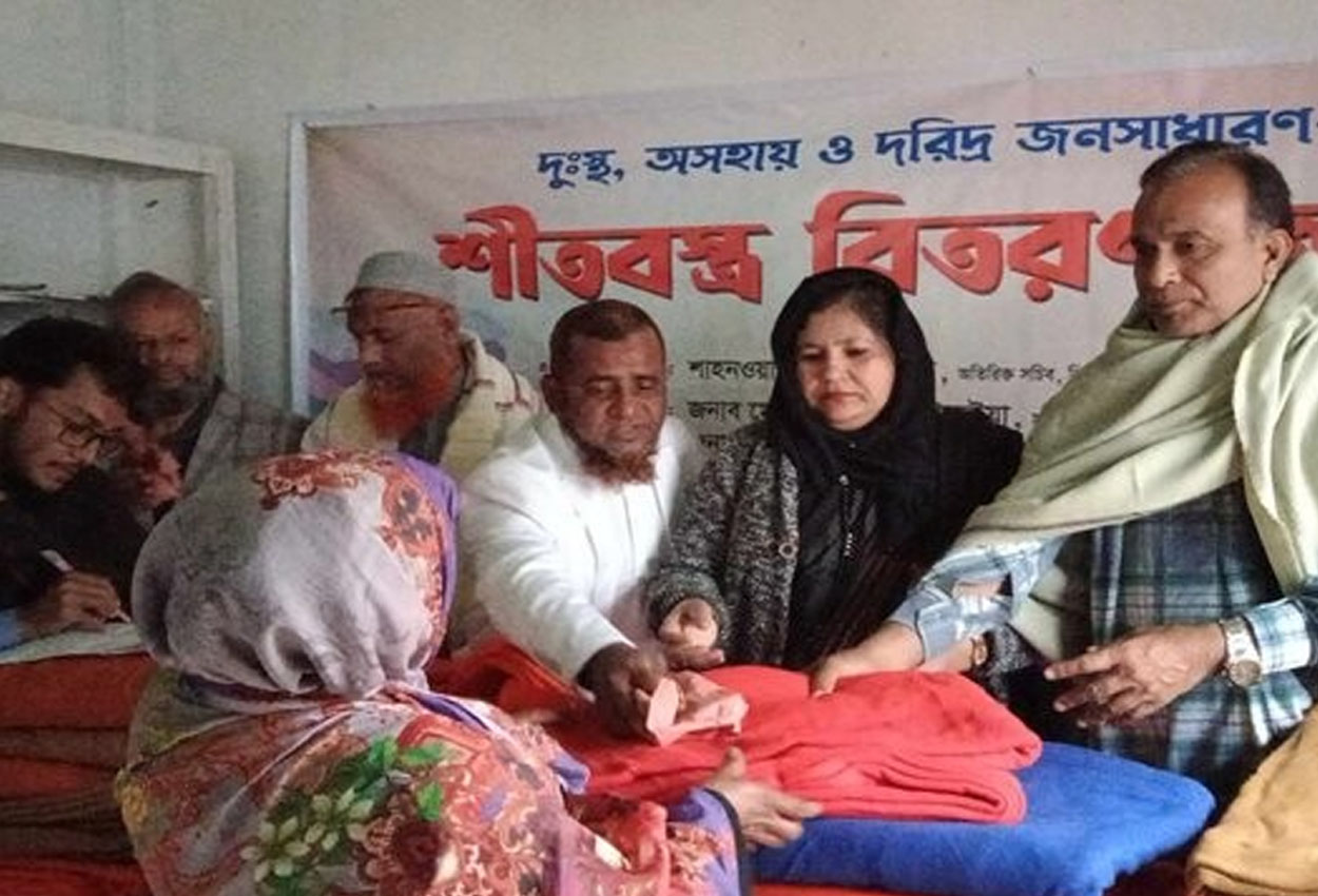 শিবপুরে শীতার্তদের মাঝে কম্বল বিতরণ