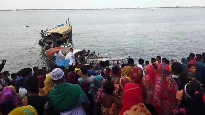 নরসিংদীর মেঘনা নদীতে নৌকা ডুবির ঘটনায় ভাইয়ের পর বোনের মরদেহ উদ্ধার